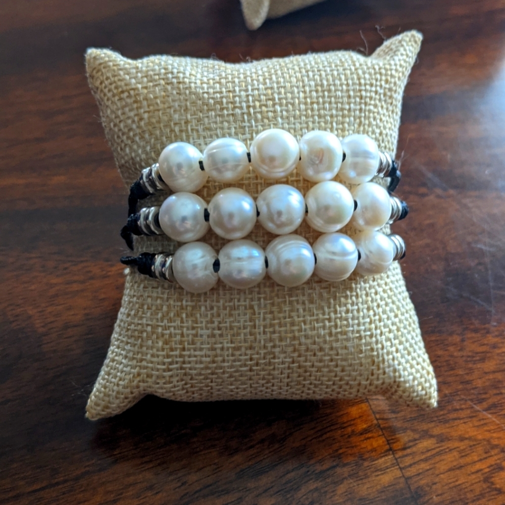 Freshwater pearl bracelet